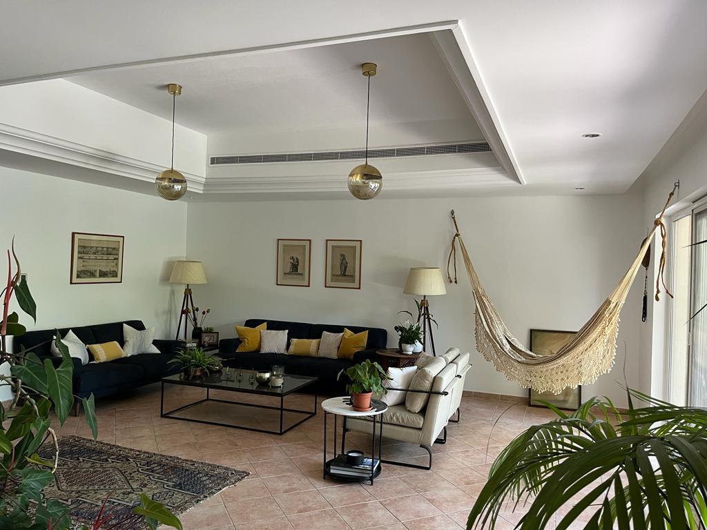 Decoración de un salón con Chinchorros de Curagua.